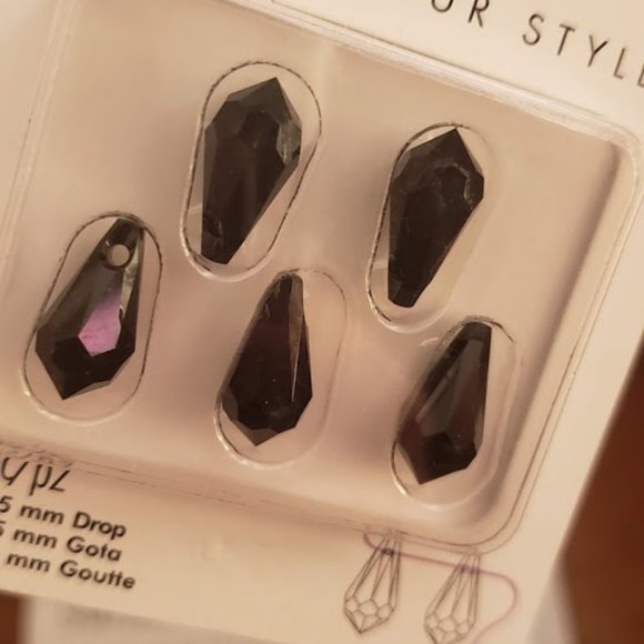 20 Swarovski Gems BEADS - Great for craft making - Picture 8 of 9